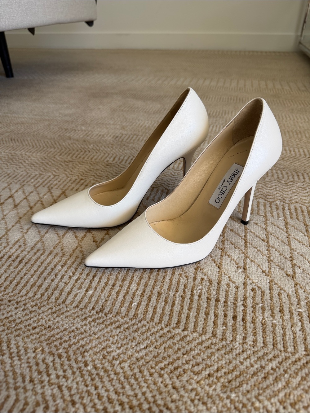 Jimmy Choo Ivory Pointed Toe Leather Stiletto Pumps